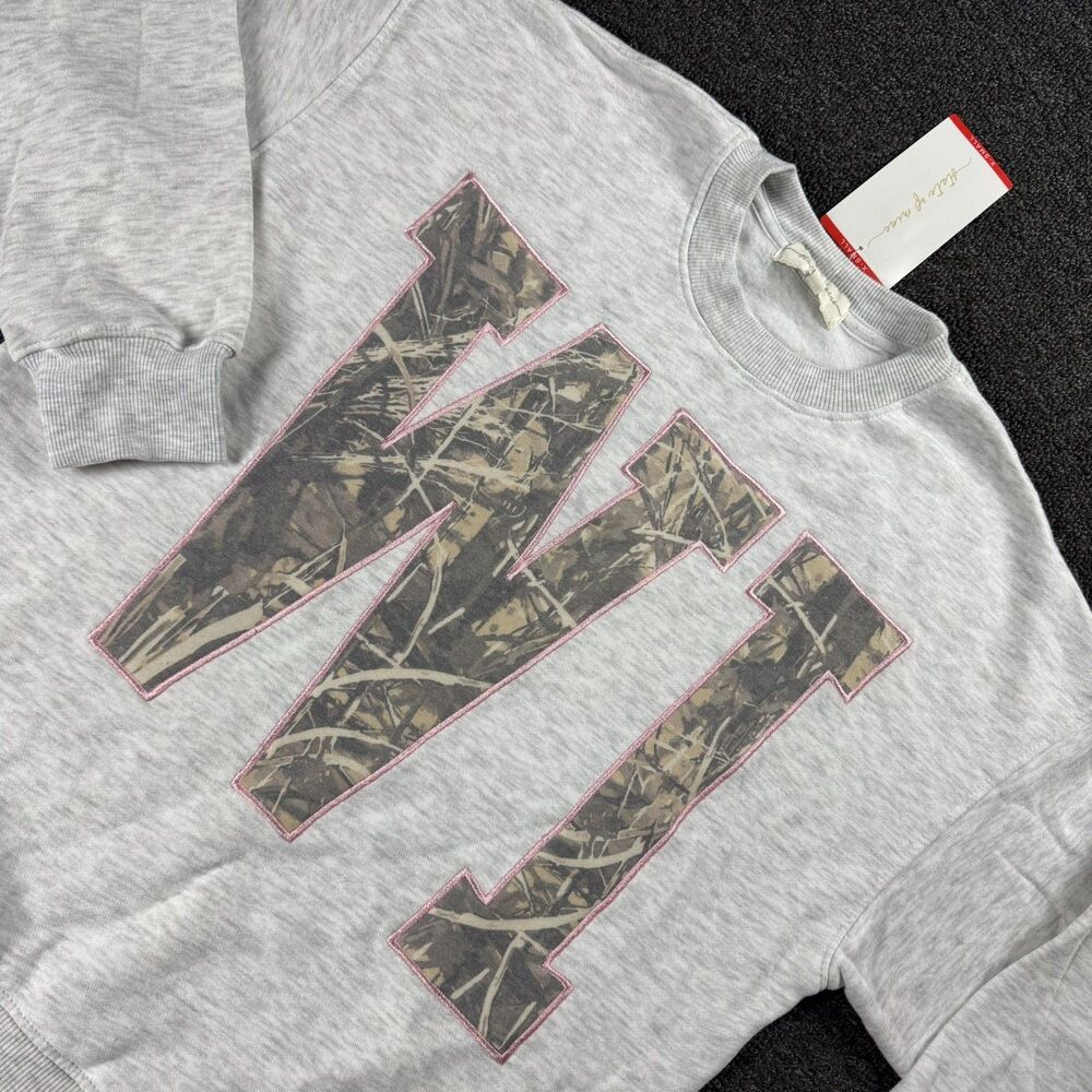 NWT Women’s Wisconsin State of Mine Gray With Camo Lettering Sweatshirt Size XS